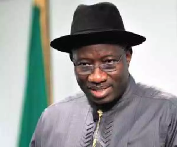 LMAO! Goodluck Jonathan’s Official Portrait Found Inside Government Toilet [See Photo]